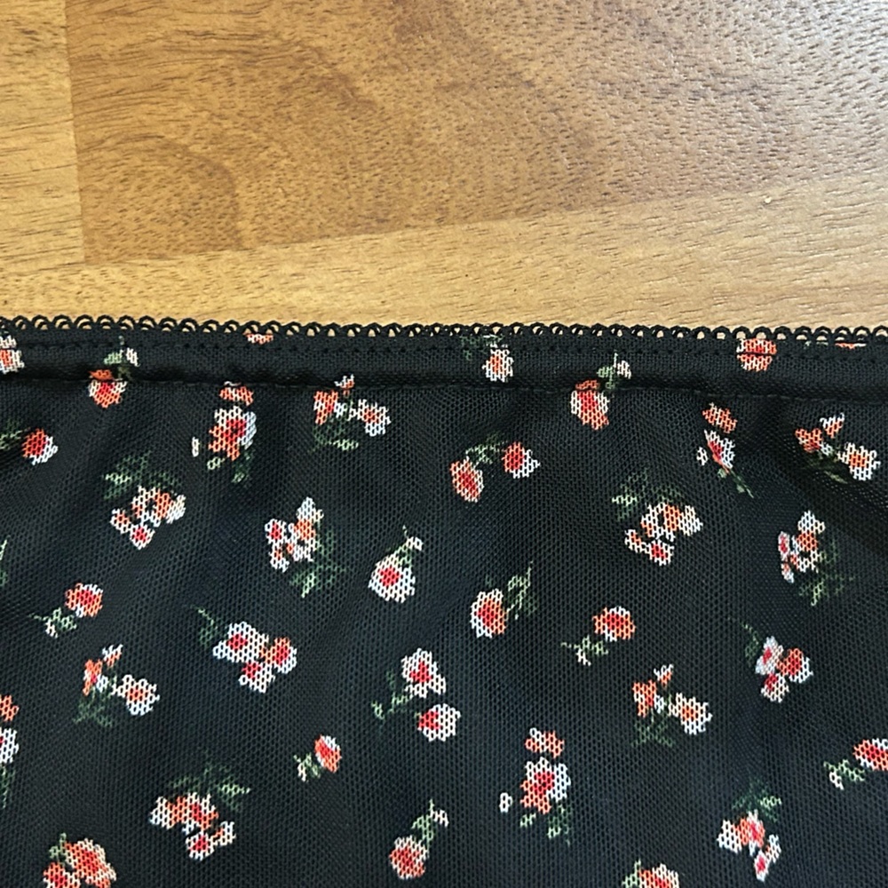 Urban Outfitters Black Mini Skirt with Red Floral Print - Picture 5 of 6